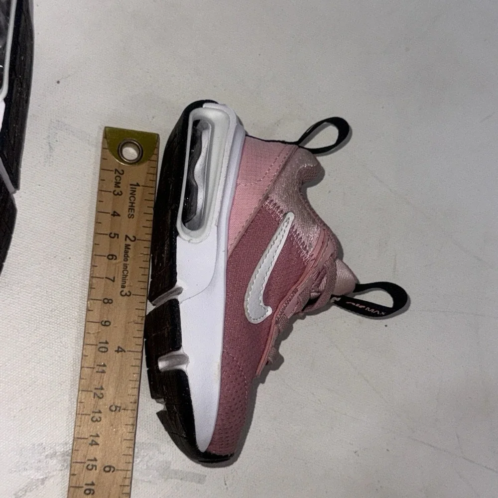 Nike Air Max INTRLK Kids Pink Mesh Lace Up Athletic Gym Shoes Sneakers Size 5C